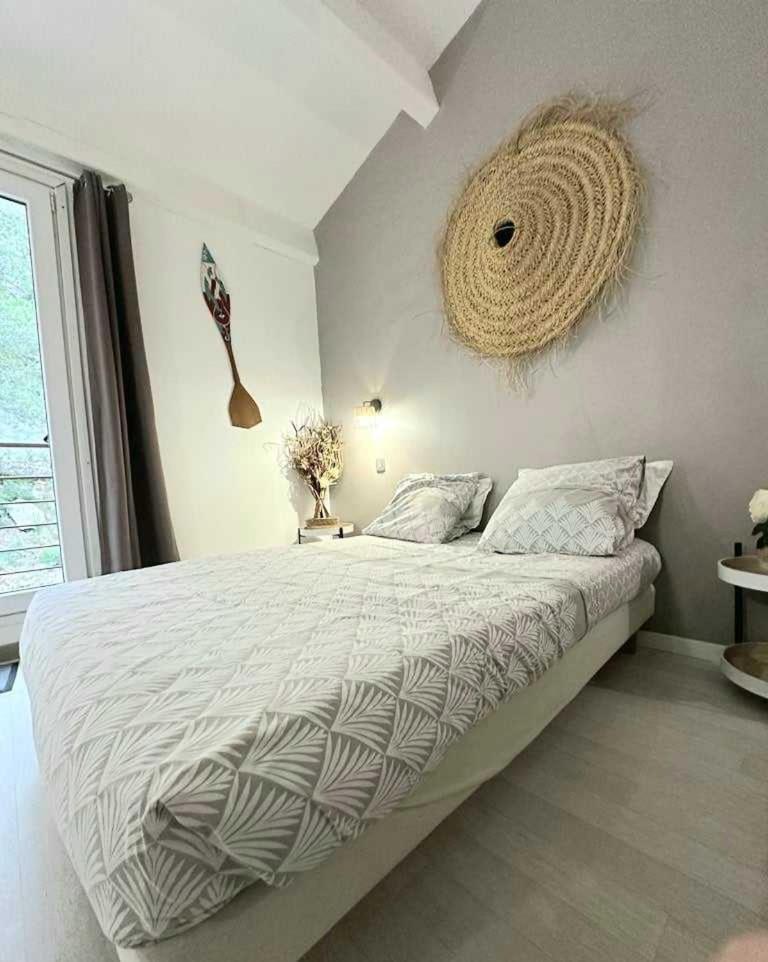 La Villa Du Menhir Chambre D'Hotes Bize-Minervois Екстер'єр фото